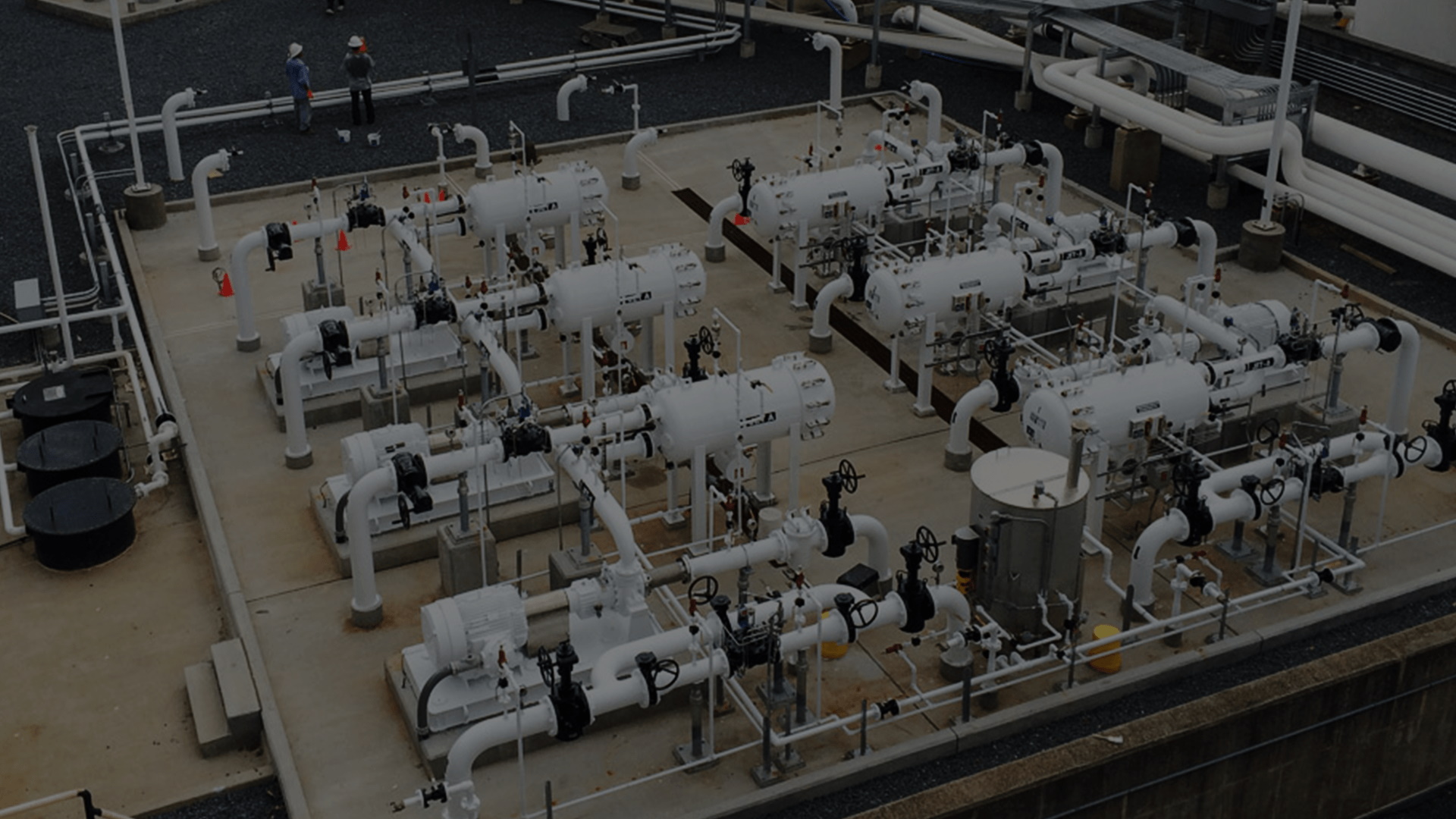 Skid de filtration et tuyauteries industrielles